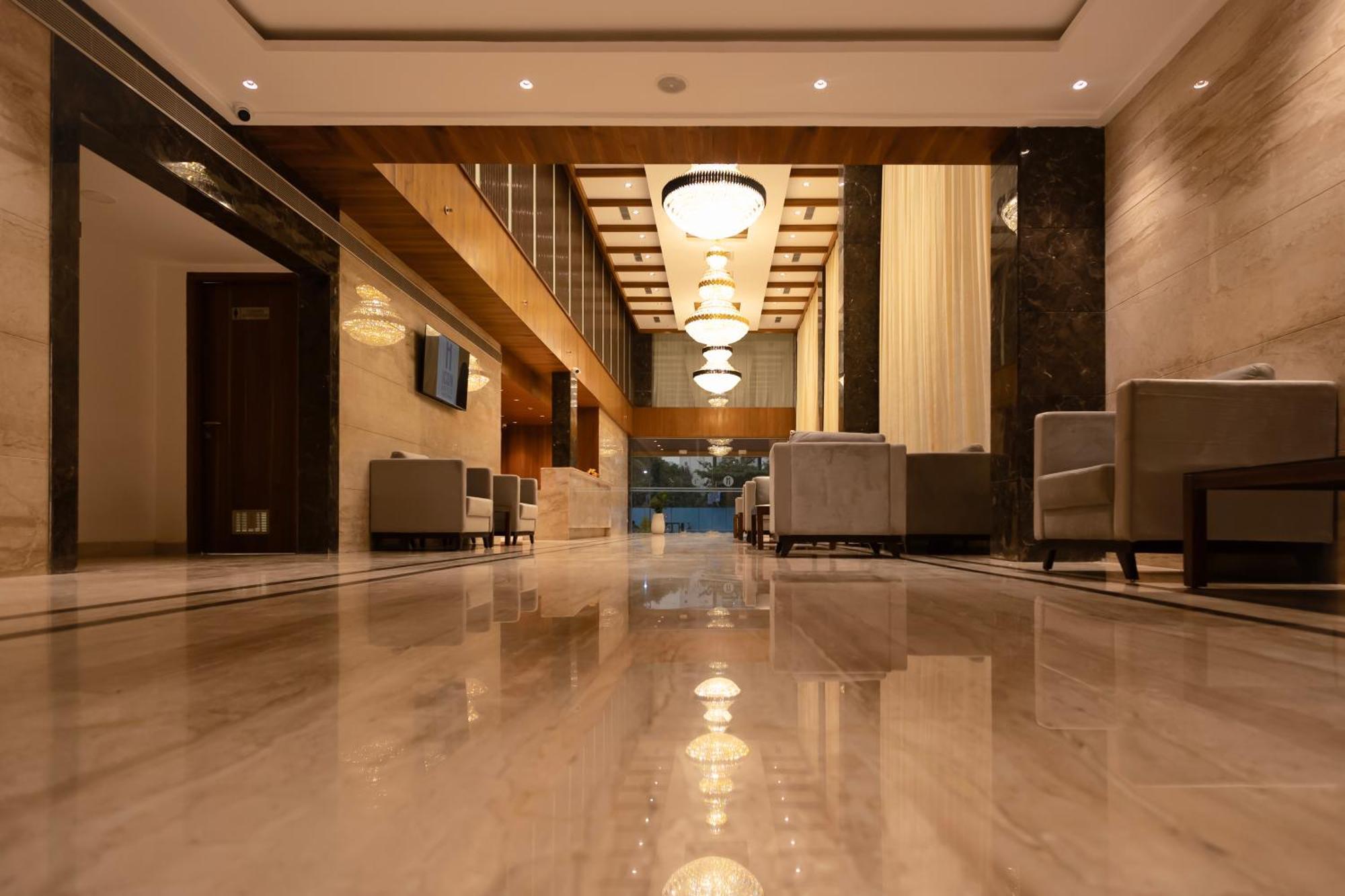 Icon Grand Hotel By Bhagini Bangalore Exterior photo