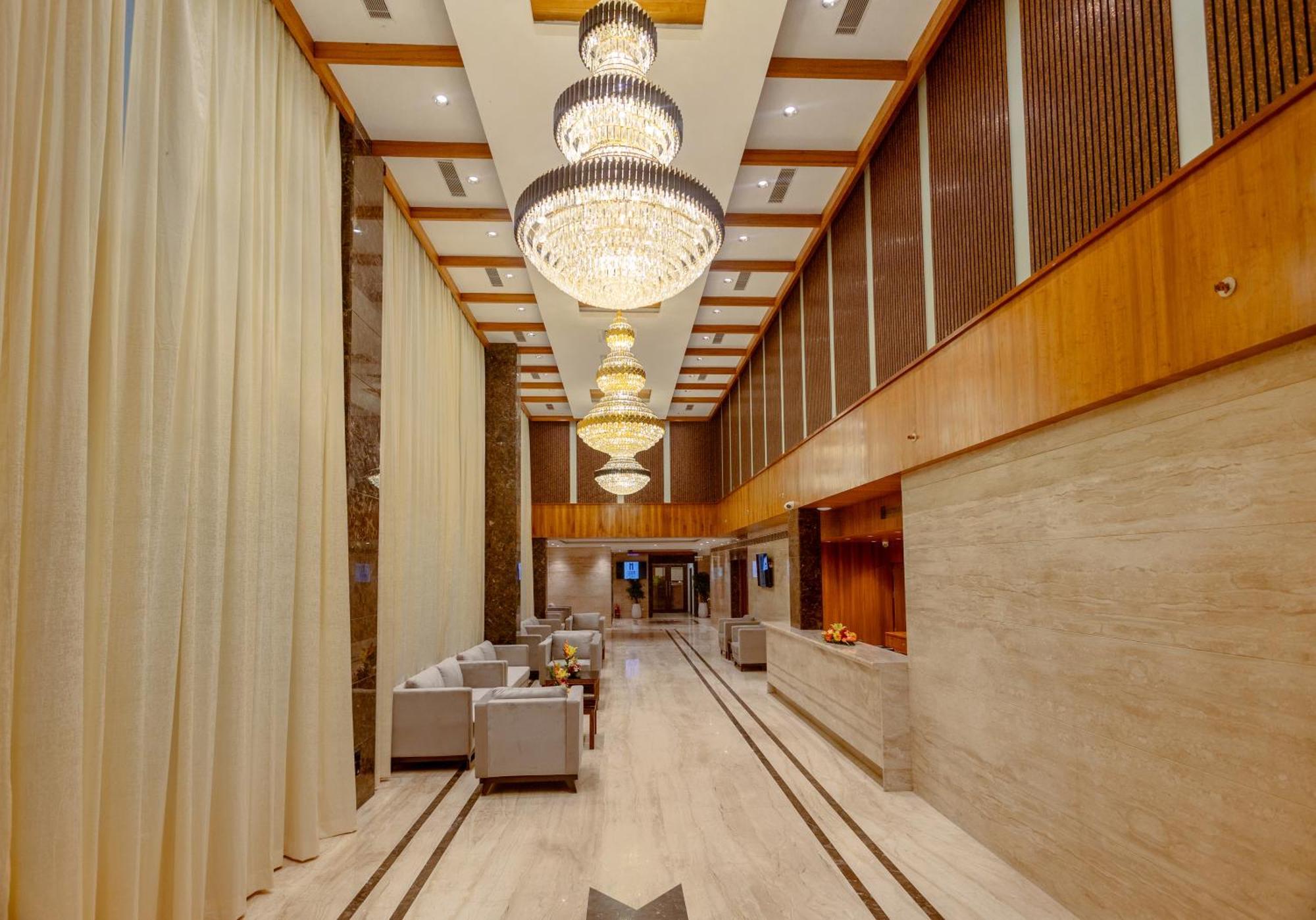 Icon Grand Hotel By Bhagini Bangalore Exterior photo