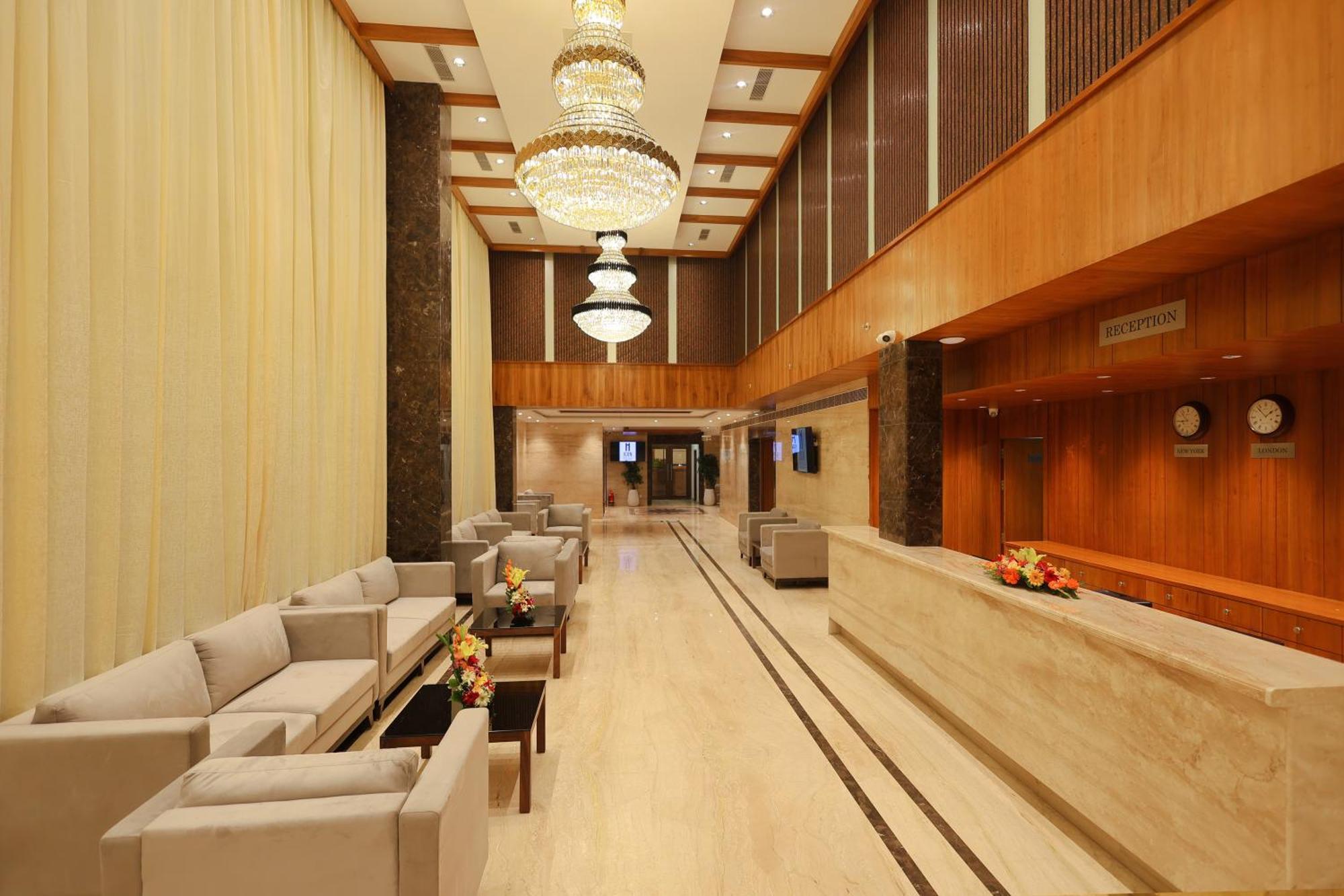 Icon Grand Hotel By Bhagini Bangalore Exterior photo