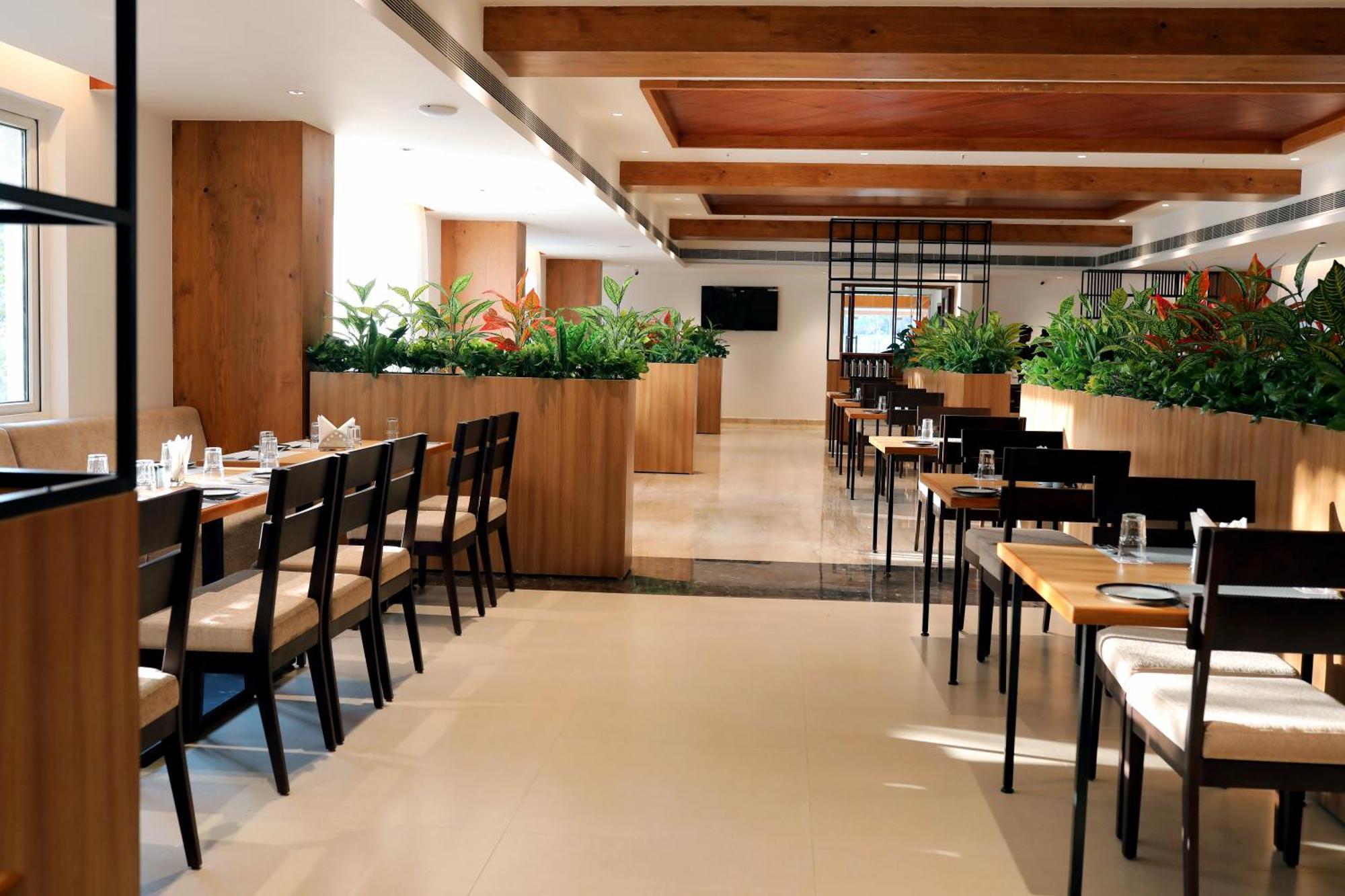 Icon Grand Hotel By Bhagini Bangalore Exterior photo