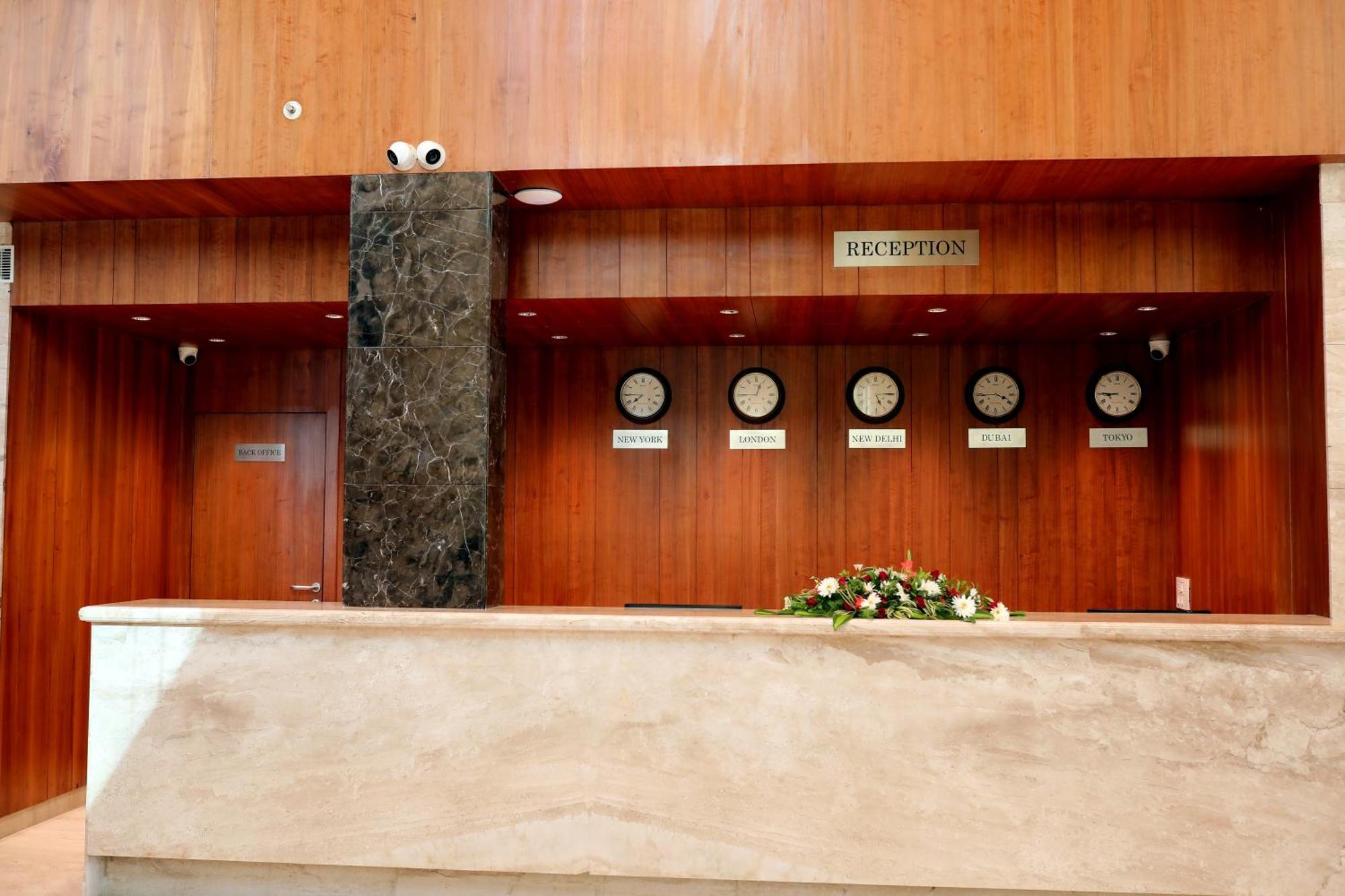Icon Grand Hotel By Bhagini Bangalore Exterior photo